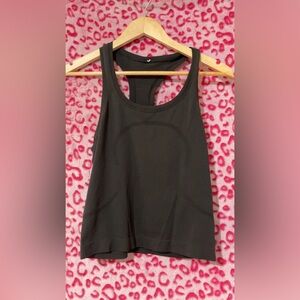 Lululemon Black Swiftly Tech Racerback Tank 2.0 Size 4
